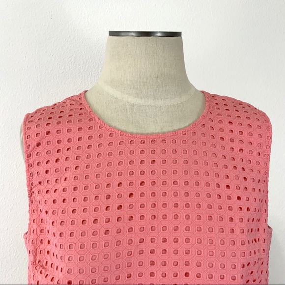 Gap- Pink Sleeveless Square Eyelet Top Large - Picture 2 of 6